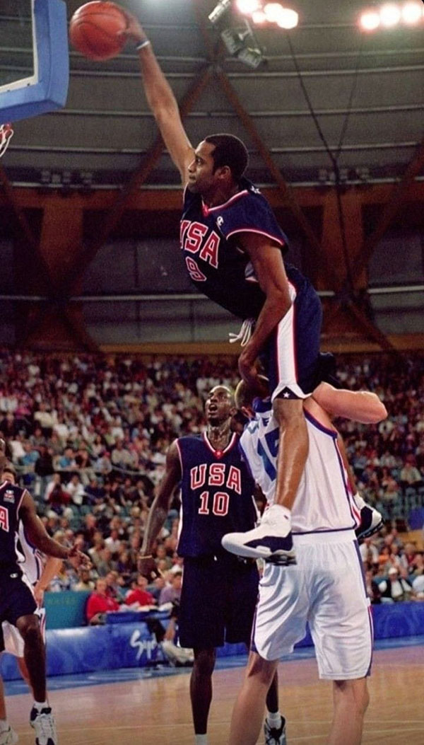 vince carter schiacciata olimpiadi 2000